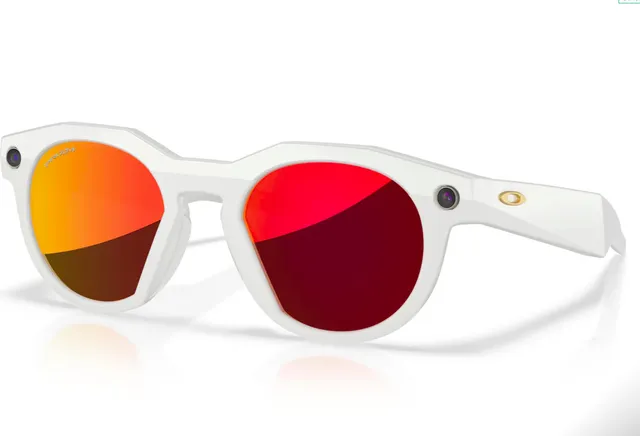 Oakley Meta HSTN AI Glasses Warm Grey Frame Prizm Ruby Lenses Wide - High Bridge Fit